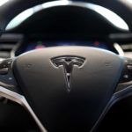 Tesla et ses clients mécontents en justice concernant le système de pilote automatique